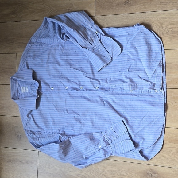 Armani Collezioni Mens Dress Shirt size 44 17 1/2 - Picture 2 of 9